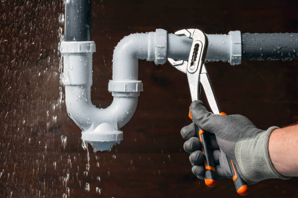 Professional Leak Detection technician working in Bristol, RI